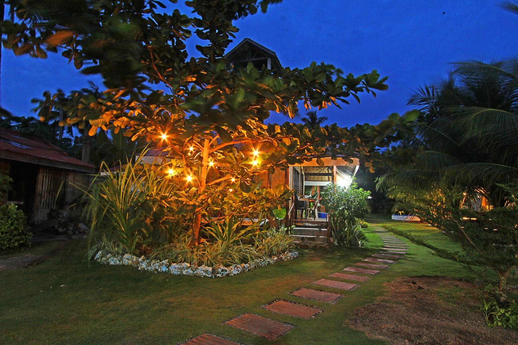 Villa Consolacion Resort General Luna  Exteriör bild