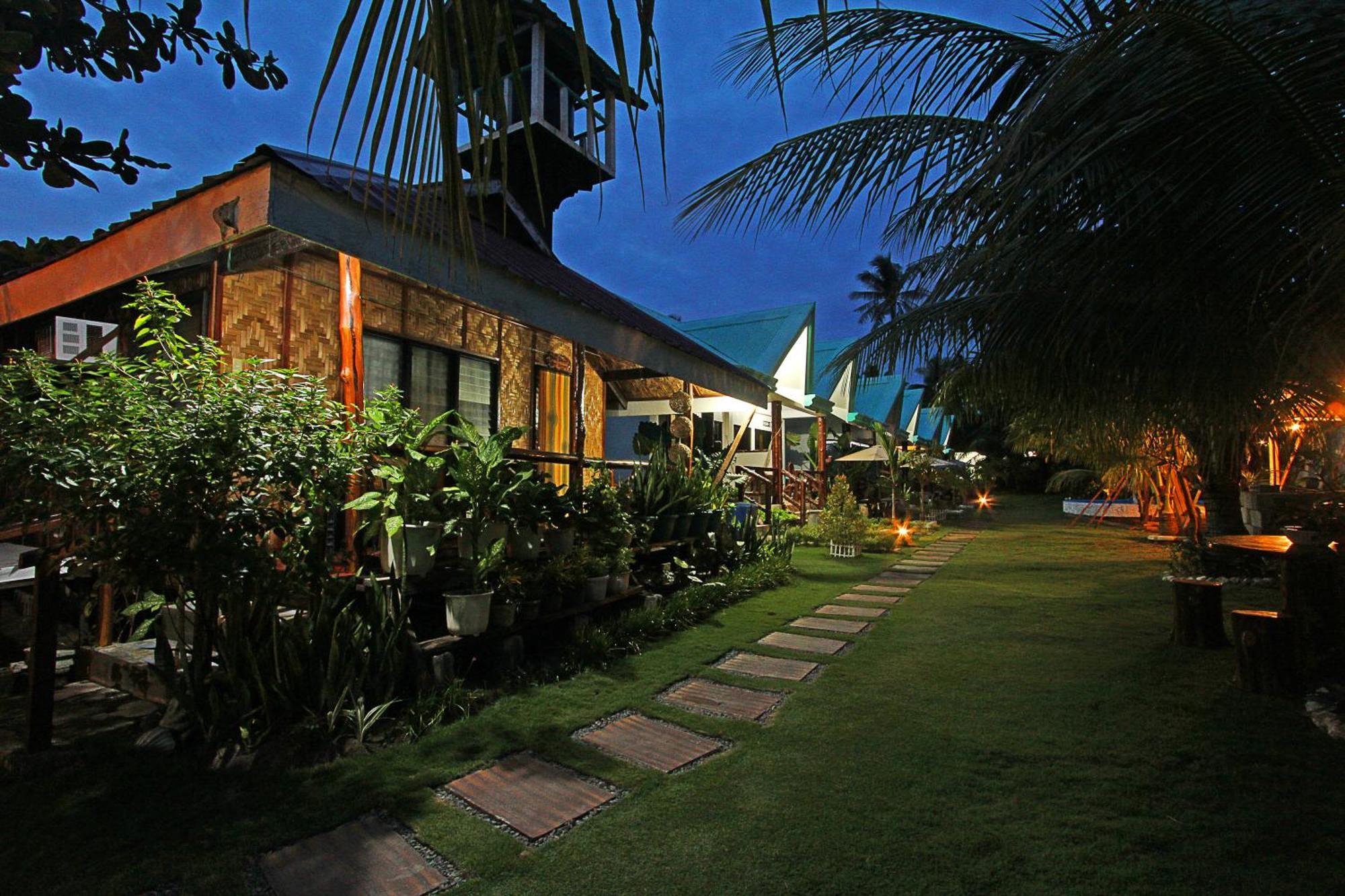 Villa Consolacion Resort General Luna  Exteriör bild