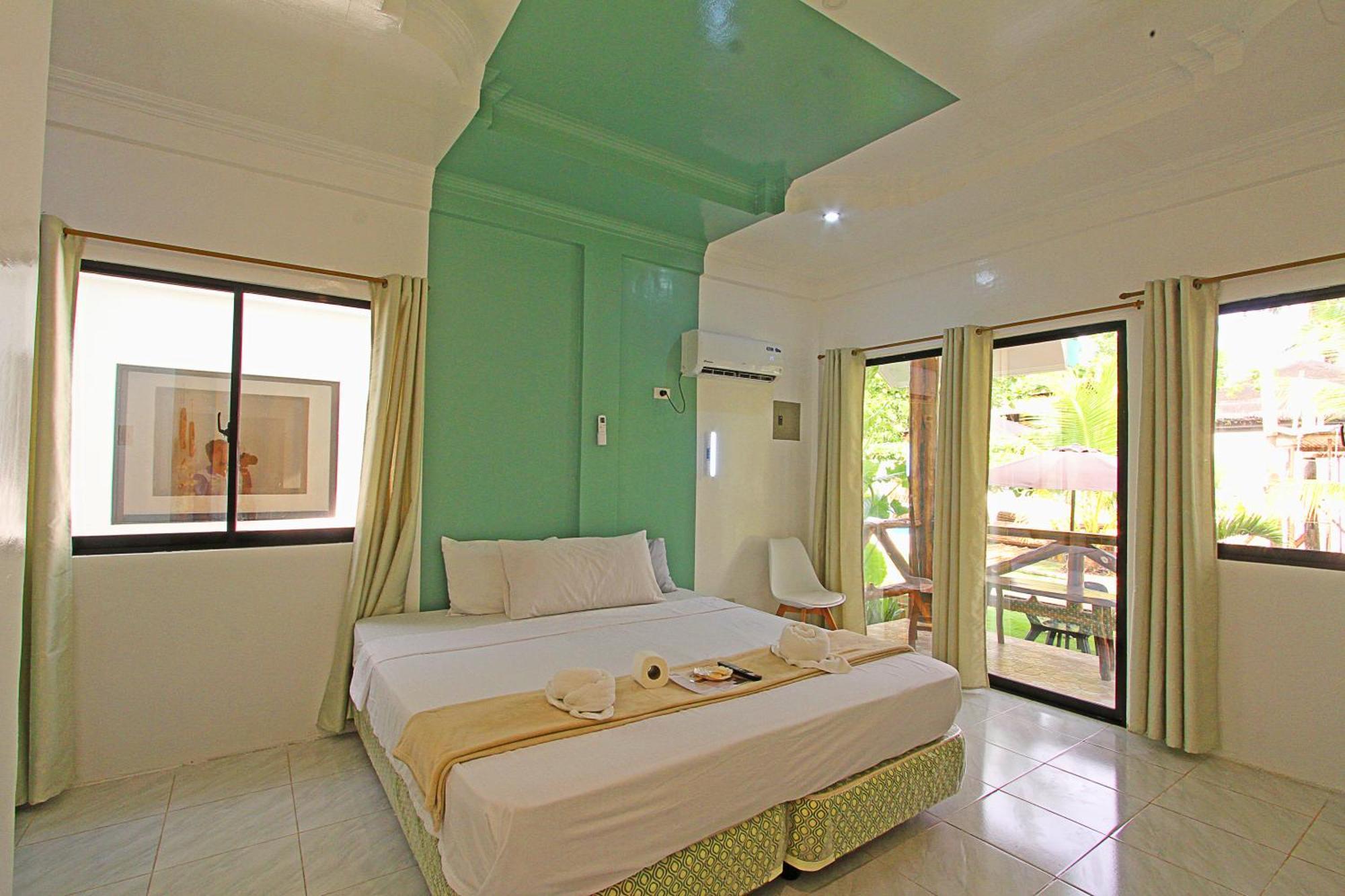Villa Consolacion Resort General Luna  Exteriör bild